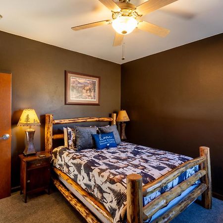 Bison Lodge - Lg Home - 2 Bedrooms - Less Than 5 Miles To Yellowstone North Entrance, Sleeps Up To 8 Gardiner Exterior photo