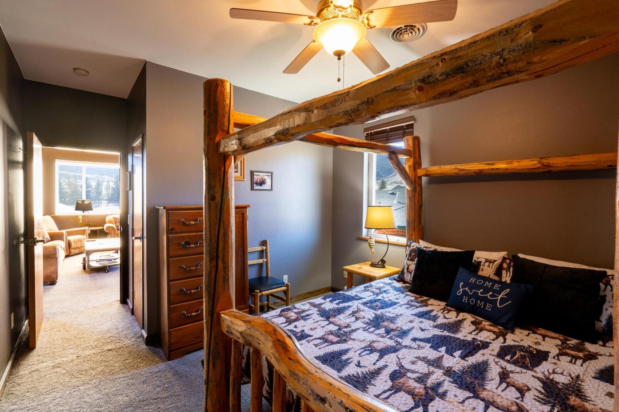 Bison Lodge - Lg Home - 2 Bedrooms - Less Than 5 Miles To Yellowstone North Entrance, Sleeps Up To 8 Gardiner Exterior photo